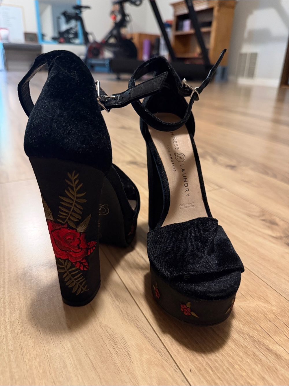 Chinese Laundry Black Velvet Platform Sandals with Red Rose Embroidery